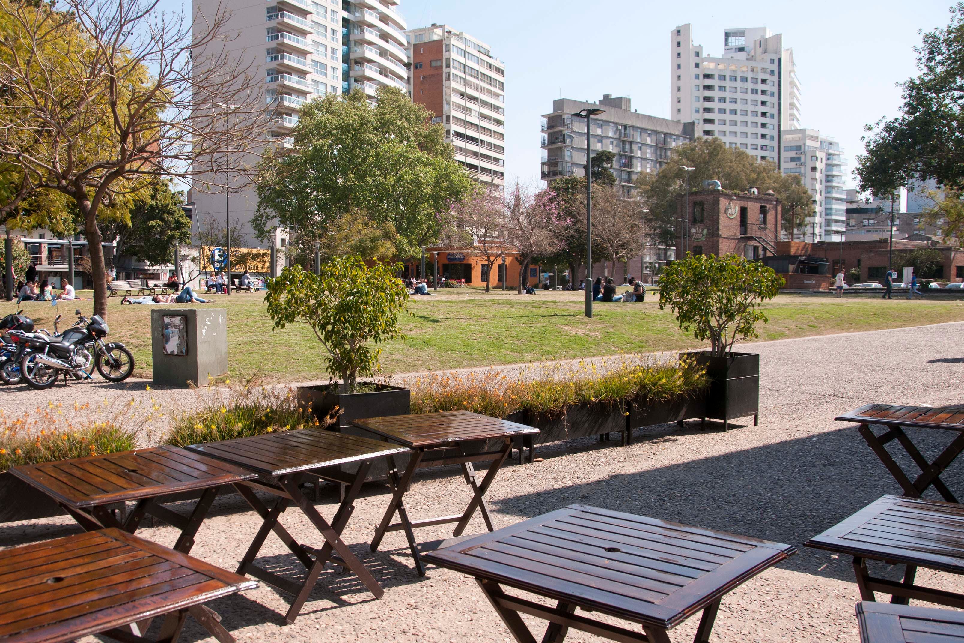 Espacios recuperados en la costanera central (Municipalidad de Rosario)