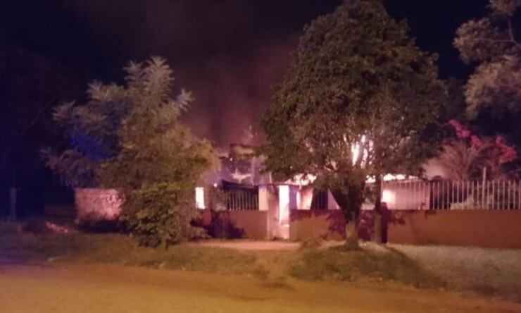 Incendio en una vivienda de Candelaria dejó a dos personas fallecidas.