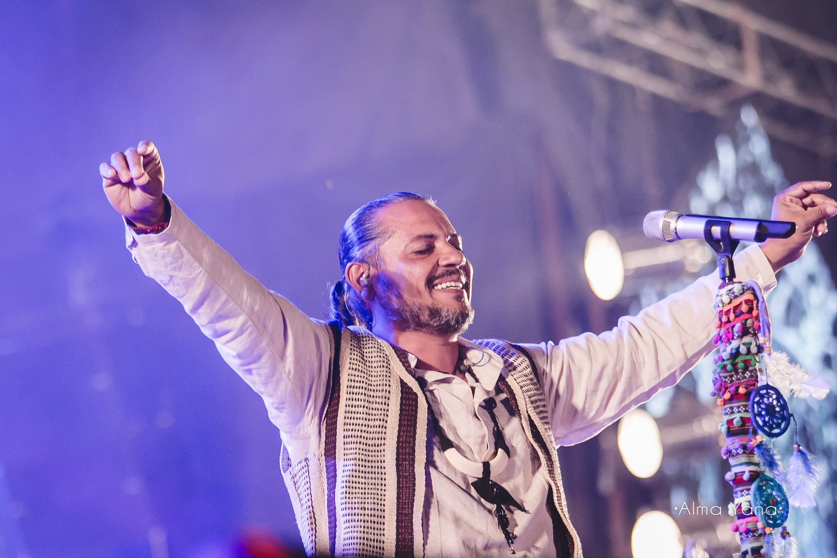 El cantante se presentará el primer día del Encuentro de Colectividades. 