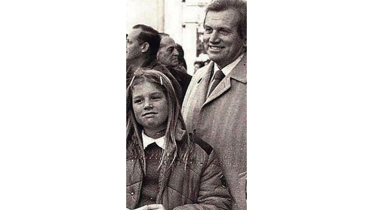 Máxima junto a su padre.