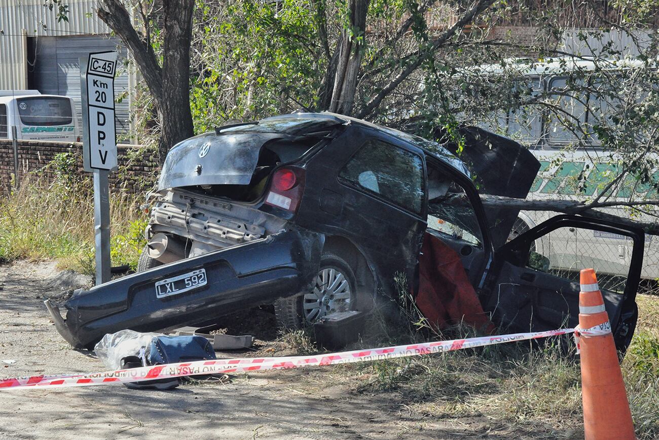 Robo, fuga y choque tremendo en Falda del Carmen: murió una mujer. (La Voz)