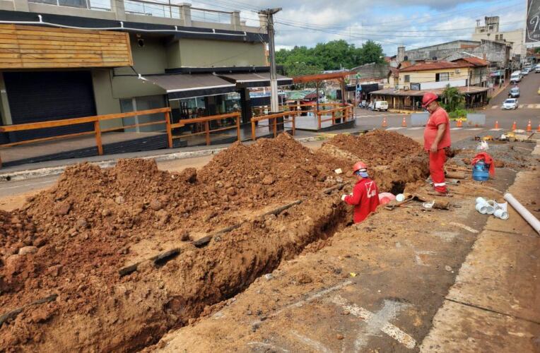 Iniciaron las obras para la conversión de la avenida Brasil en calle paseo.