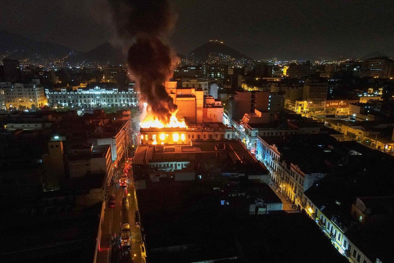 Las protestas de este viernes en Perú (AP).