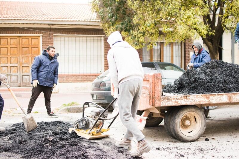 Trabajos viales en distintos puntos de la ciudad de Tres Arroyos