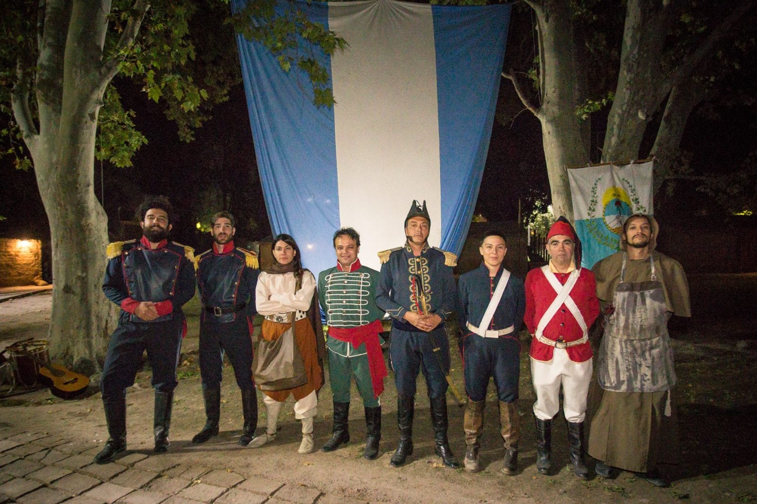 Elenco de la obra "El Pueblo que hizo Patria".