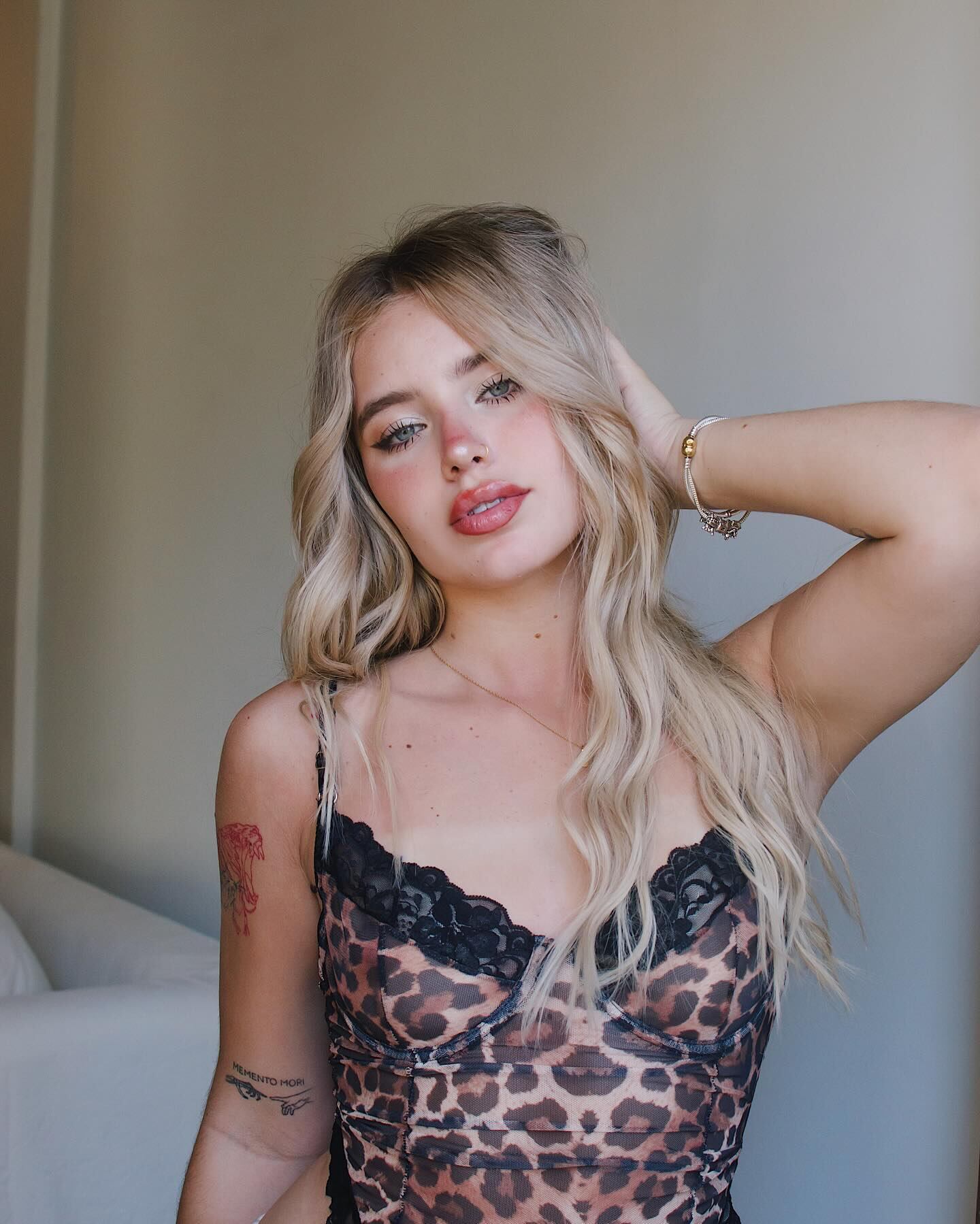 Coti Romero subió la temperatura en Instagram con un corset animal print ultra hot