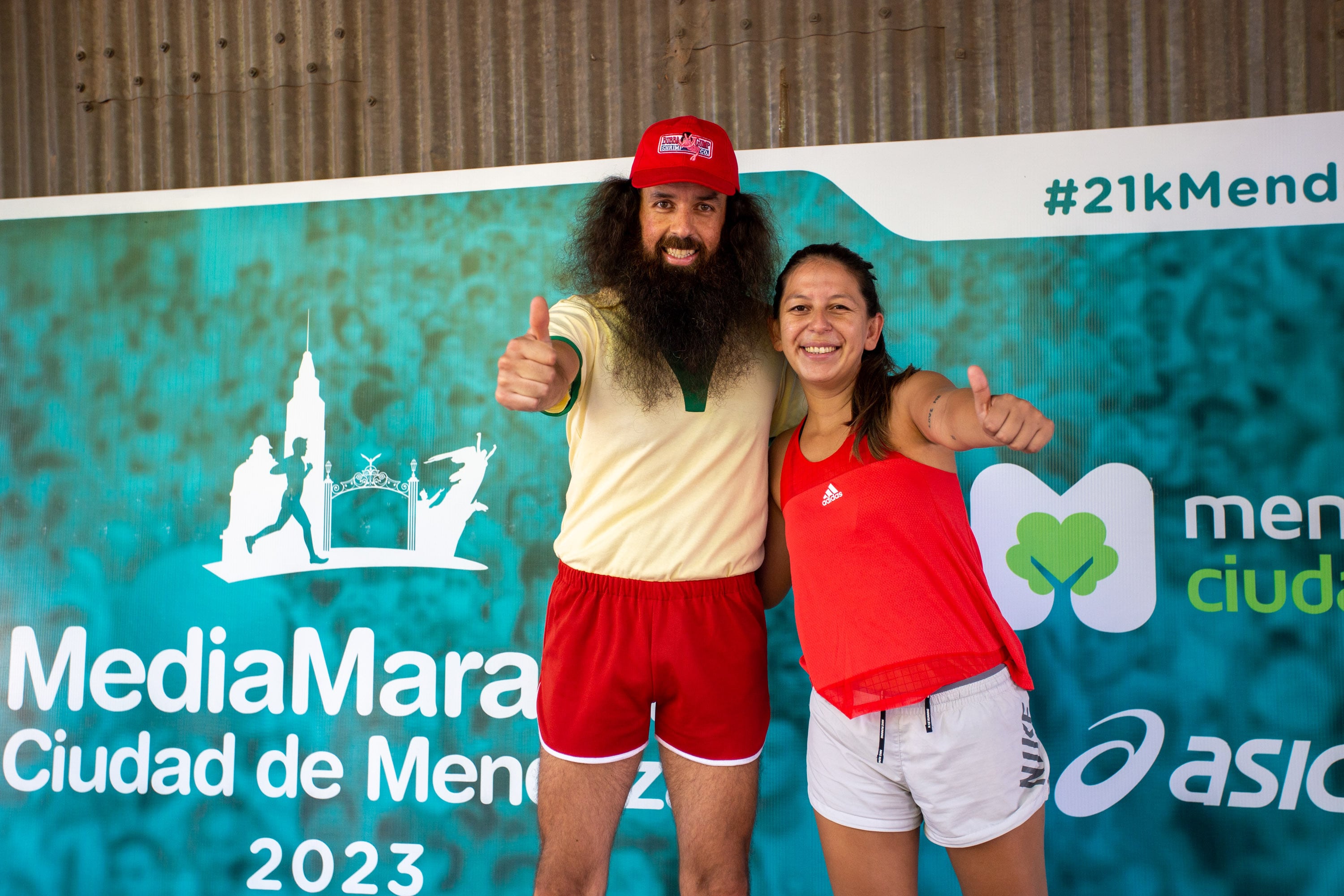 Forrest Gump chileno en la Maratón de Mendoza