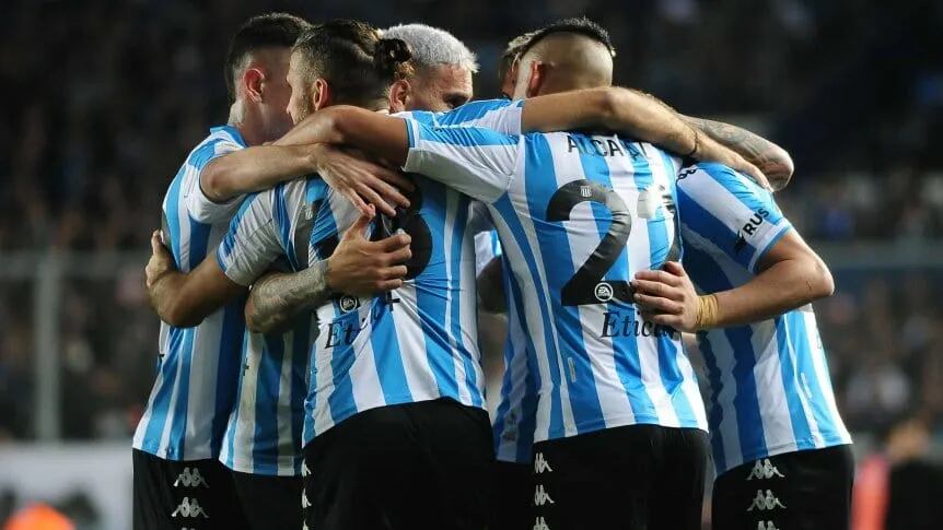 Racing es el único escolta y está a una unidad de Boca. Recibe a River en Avellaneda. Foto: Gentileza.