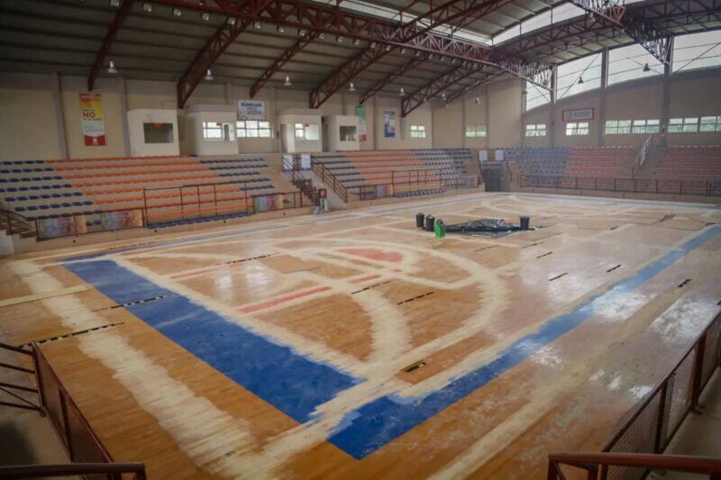 Continúan ejecutándose obras en el Polideportivo de Eldorado.