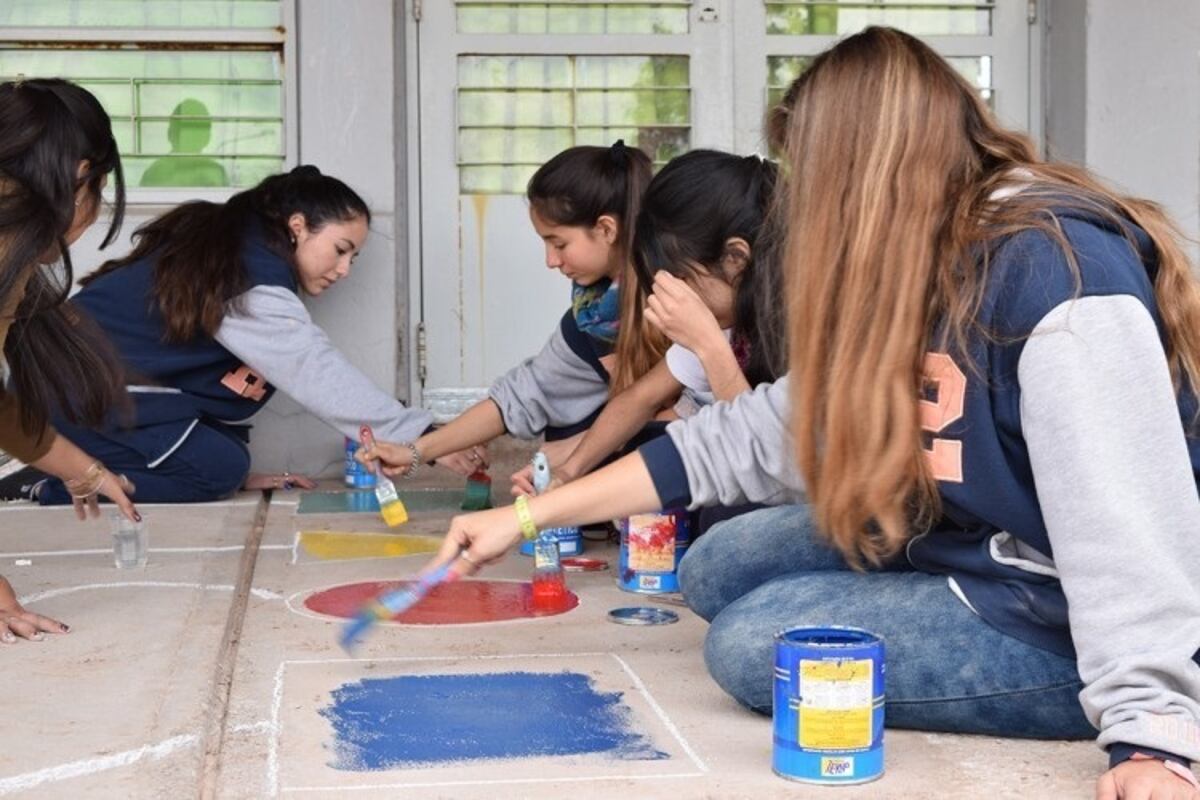 Financiarán iniciativas que vinculen sociedad y educación en las escuelas secundarias