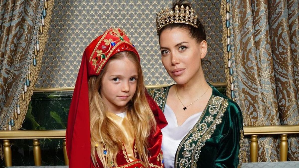 Los minilooks más chic de Isabella Icardi, la hija menor de Wanda Nara, en Tulum