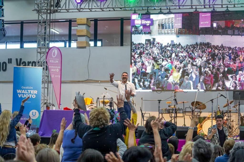 Multitudinario 7º Mate Bingo de la Municipalidad de Ushuaia en homenaje a las mujeres