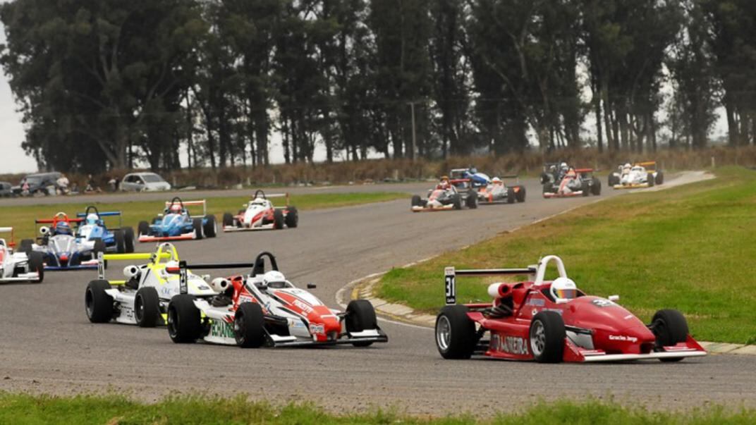 La Fórmula Renault Plus largará el fin de semana que viene, junto con Córdoba Pista.