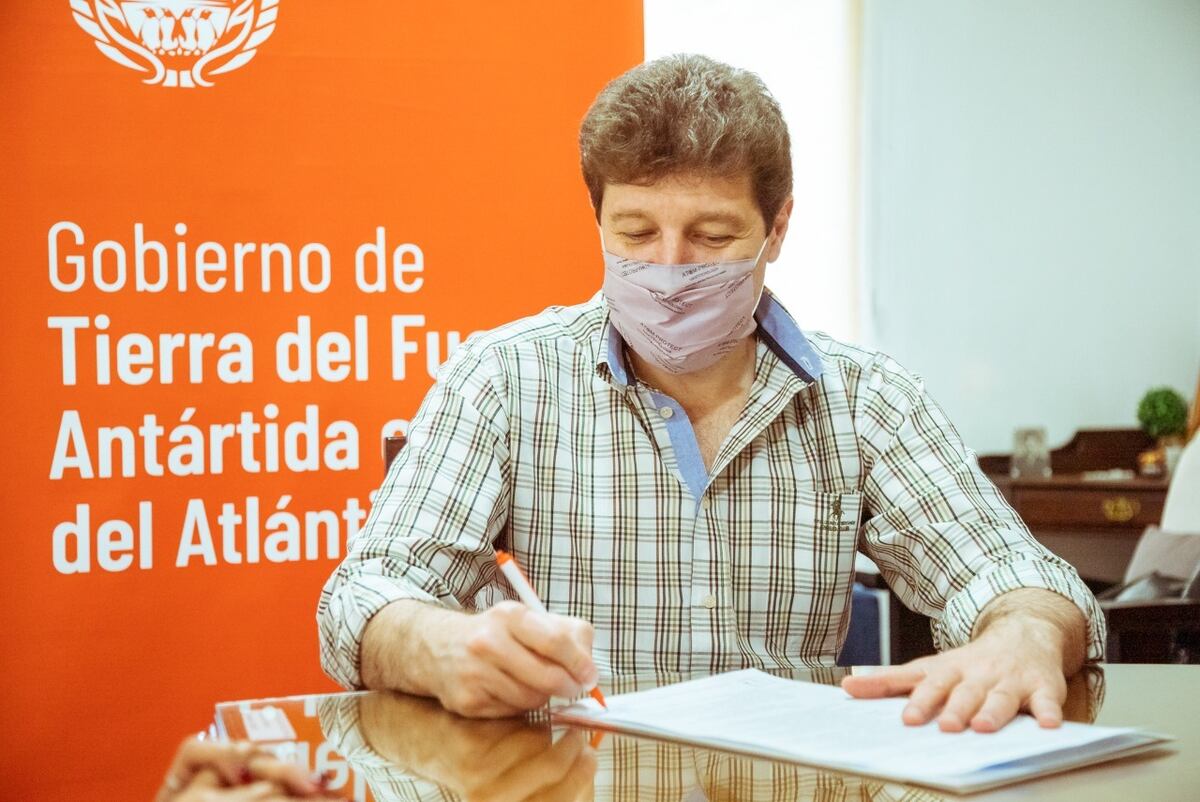 El gobernador Melella rubricó acta acuerdo con Nación para construir cuatro centros de desarrollo infantil en la provincia