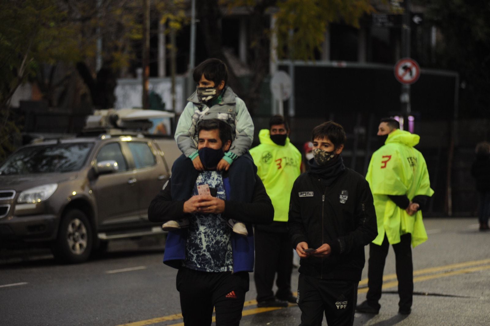 El regreso de los hinchas para ver a la selección argentina. (Federico López Claro)