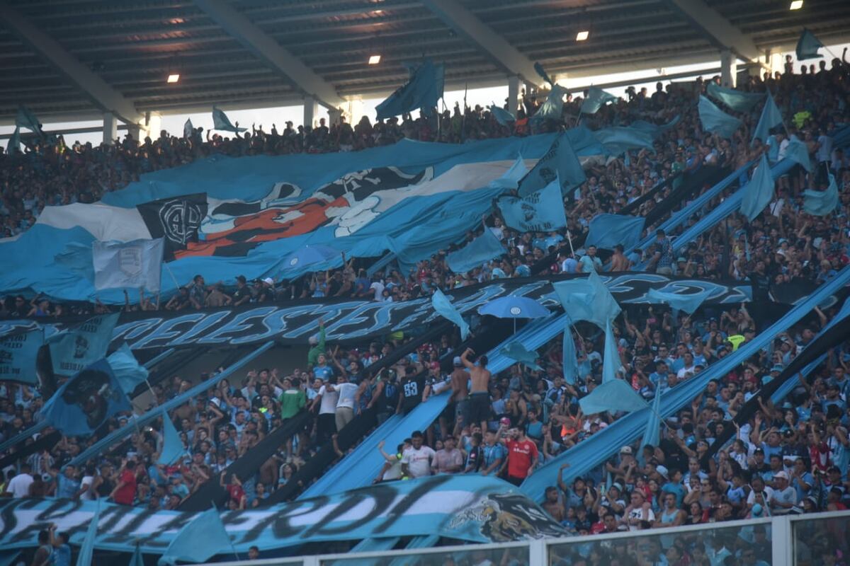Video: Belgrano y un recibimiento de Primera ante River