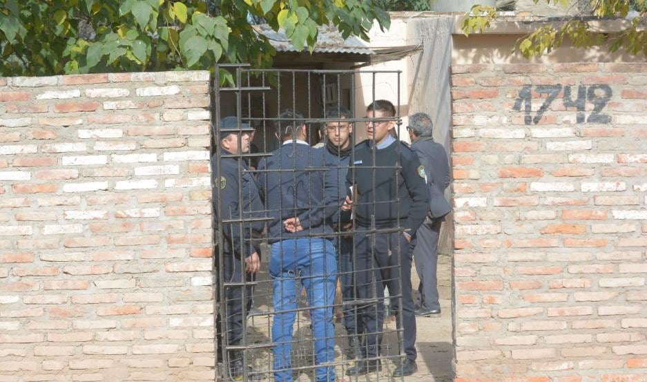 Una bebé habría sido enterrada viva por su madre en Santiago del Estero y murió.