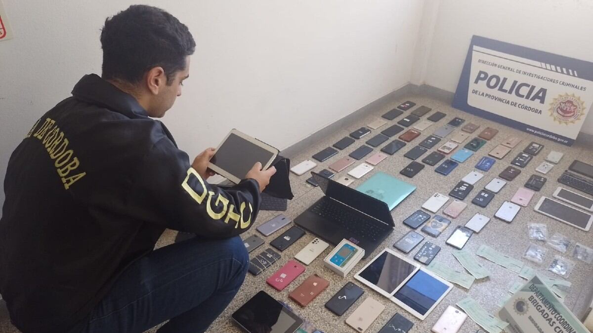 La Policía recuperó unos 80 celulares de alta gama robados en boliches de Córdoba