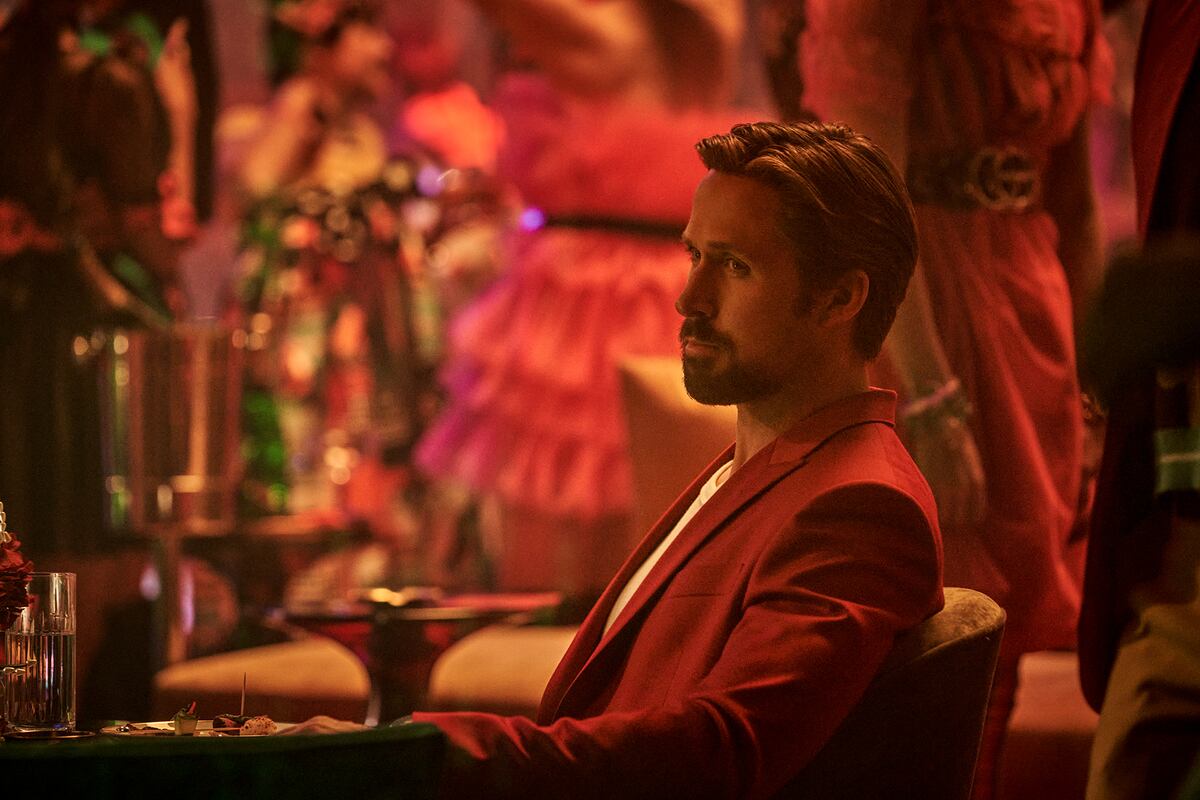 Se dieron a conocer las primeras imágenes de El hombre gris, la nueva película de Ryan Gosling