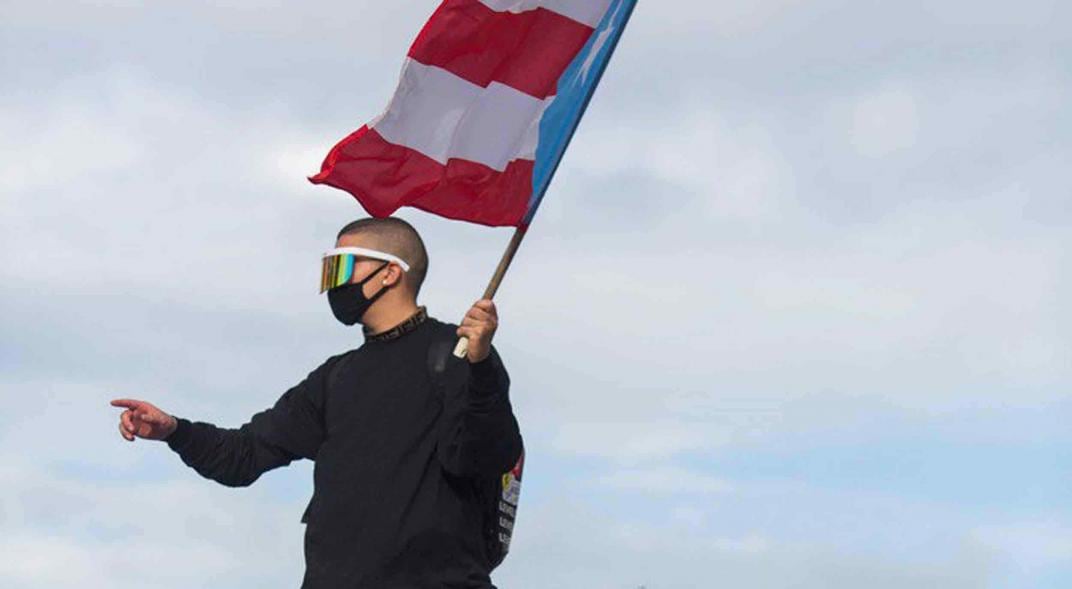 Manifestando. Bad Bunny, en las protestas de Puerto Rico esta semana. (AP)