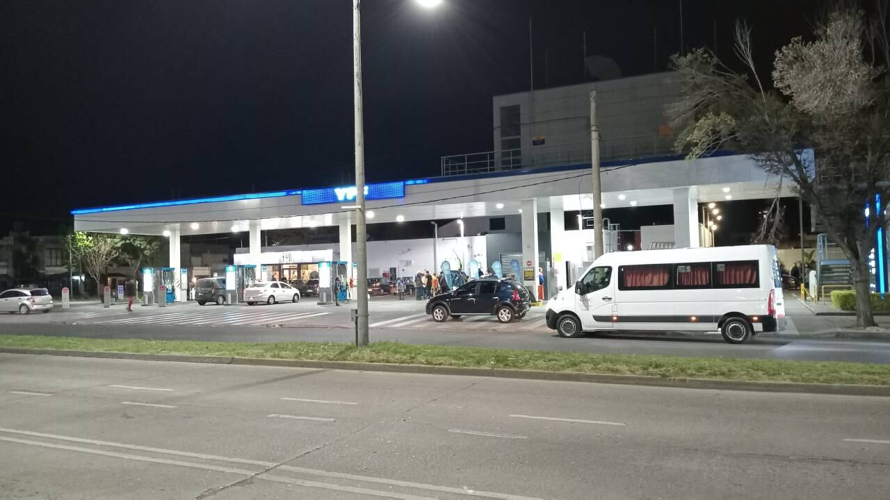 La estación suspendió la atención al público durante la madrugada.