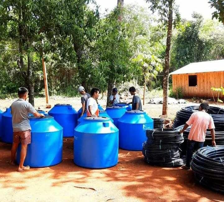 La comunidad Ita Poty Miri recibió elementos para red de agua.