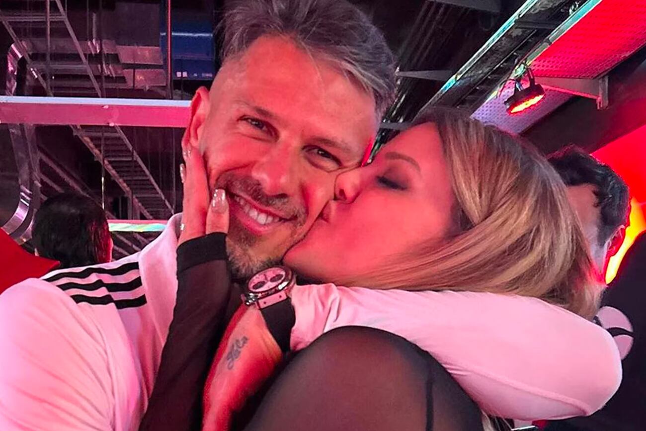 Martín Demichelis y Evangelina Anderson celebrando el triunfo de River Plate. (Foto: Instagram)