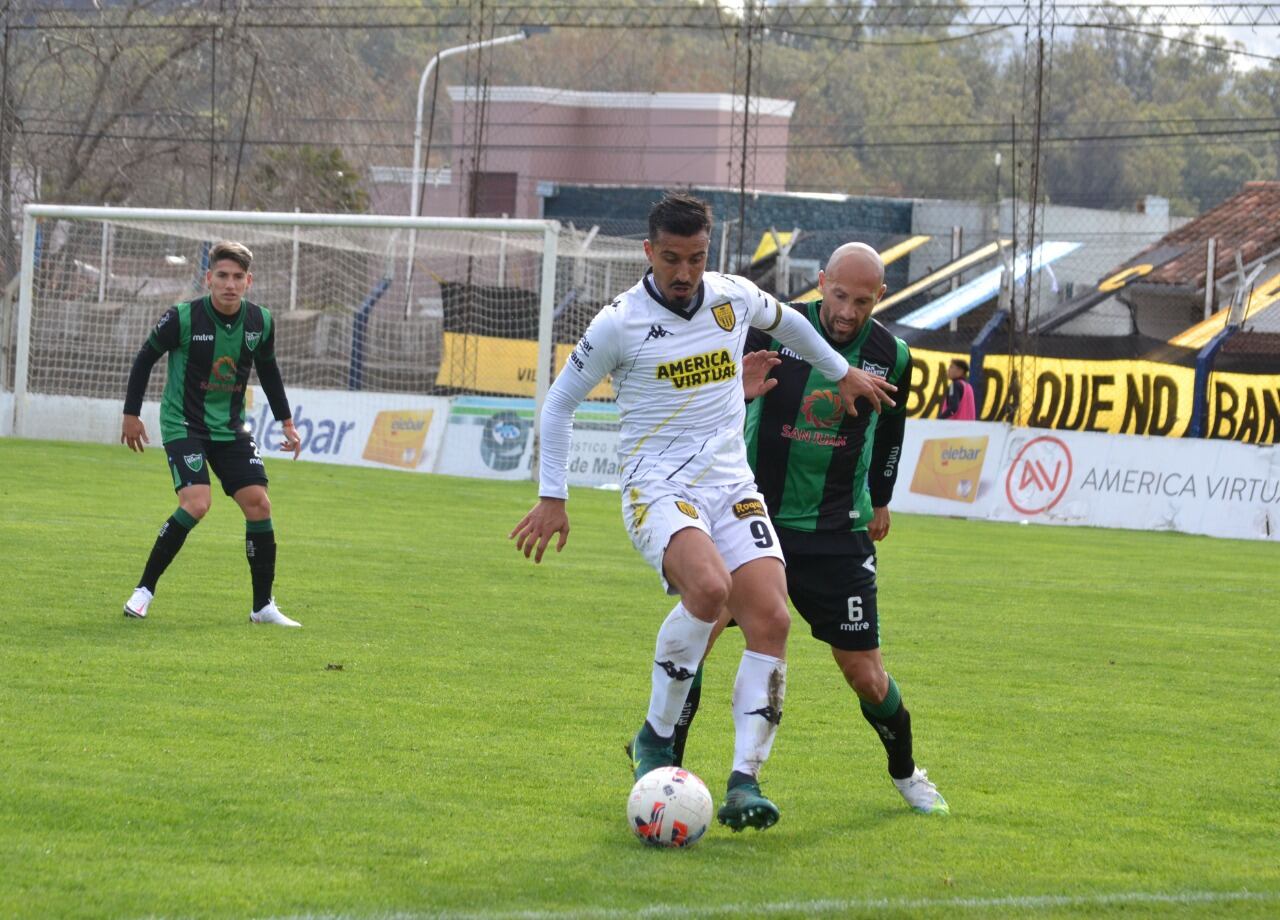 Así fue el empate entre Santamarina de Tandil y San Martín de San Juan.