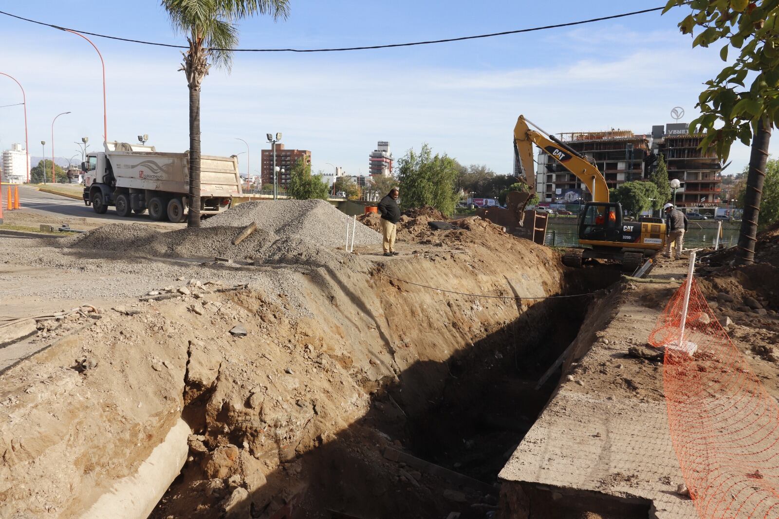 Saneamiento Lago San Roque: Obras de cloacas en Carlos Paz