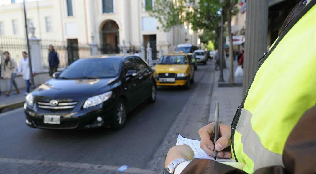 Se agravarán las multas en el tránsito, sobre todo aquellas que afecten al transporte público de pasajeros (Facundo Luque / Archivo)