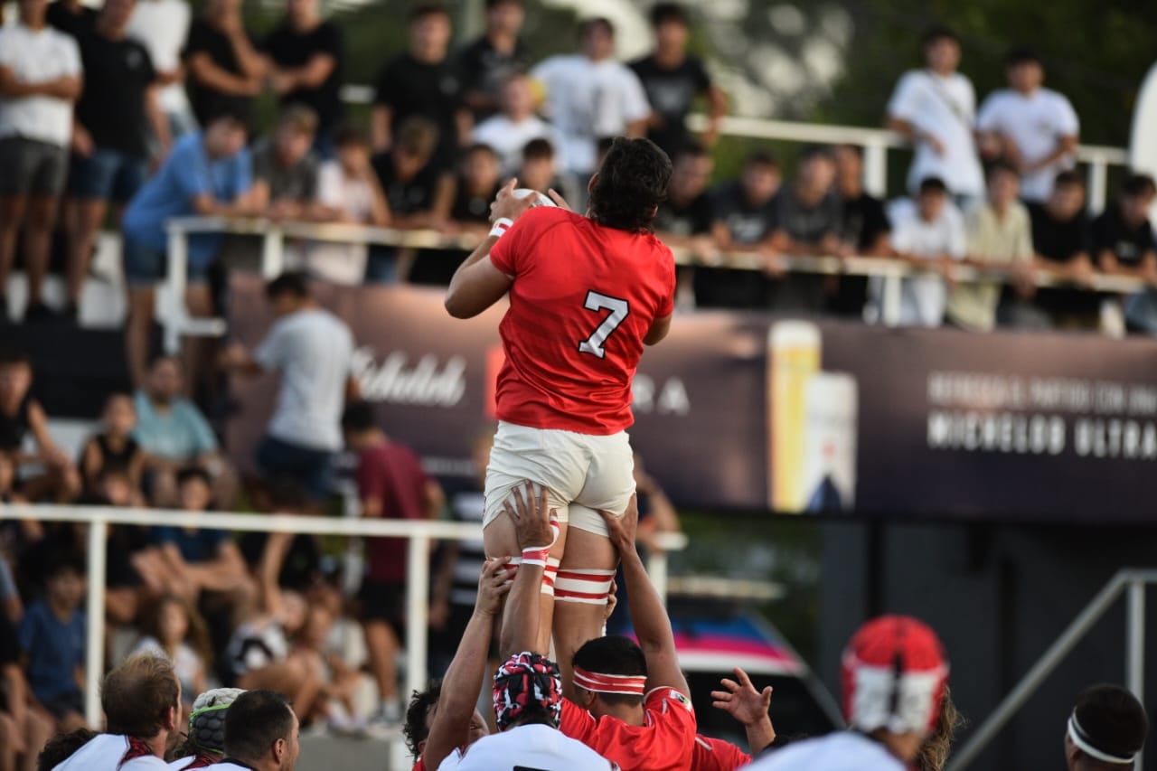 En cancha de Tala, Dogos XV enfrentó a Selknam de Chile. (José Gabriel Hernández / La Voz)