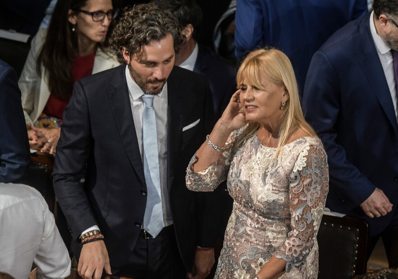 Marcela Losardo, exministra de Justicia, dialoga junto a Santiago Cafiero, actual jefe de Gabinete. (Archivo)