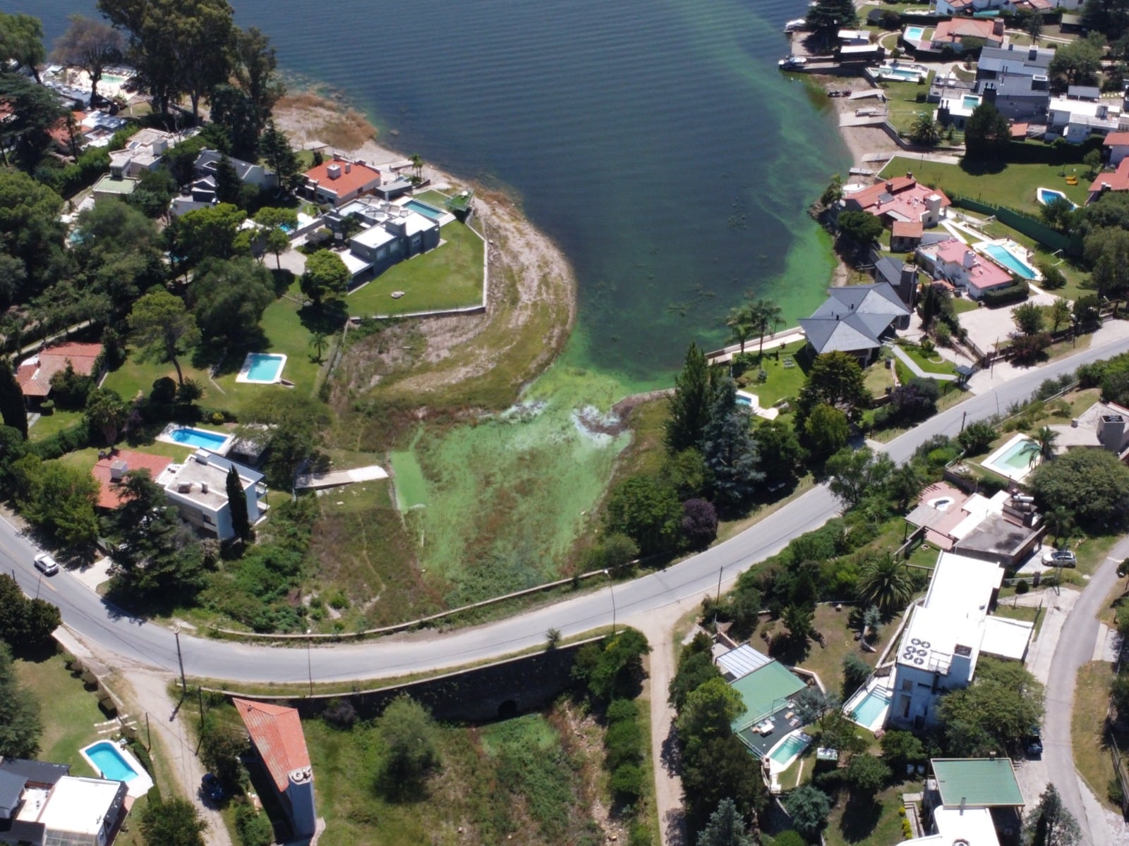 Lago San Roque - cloacas