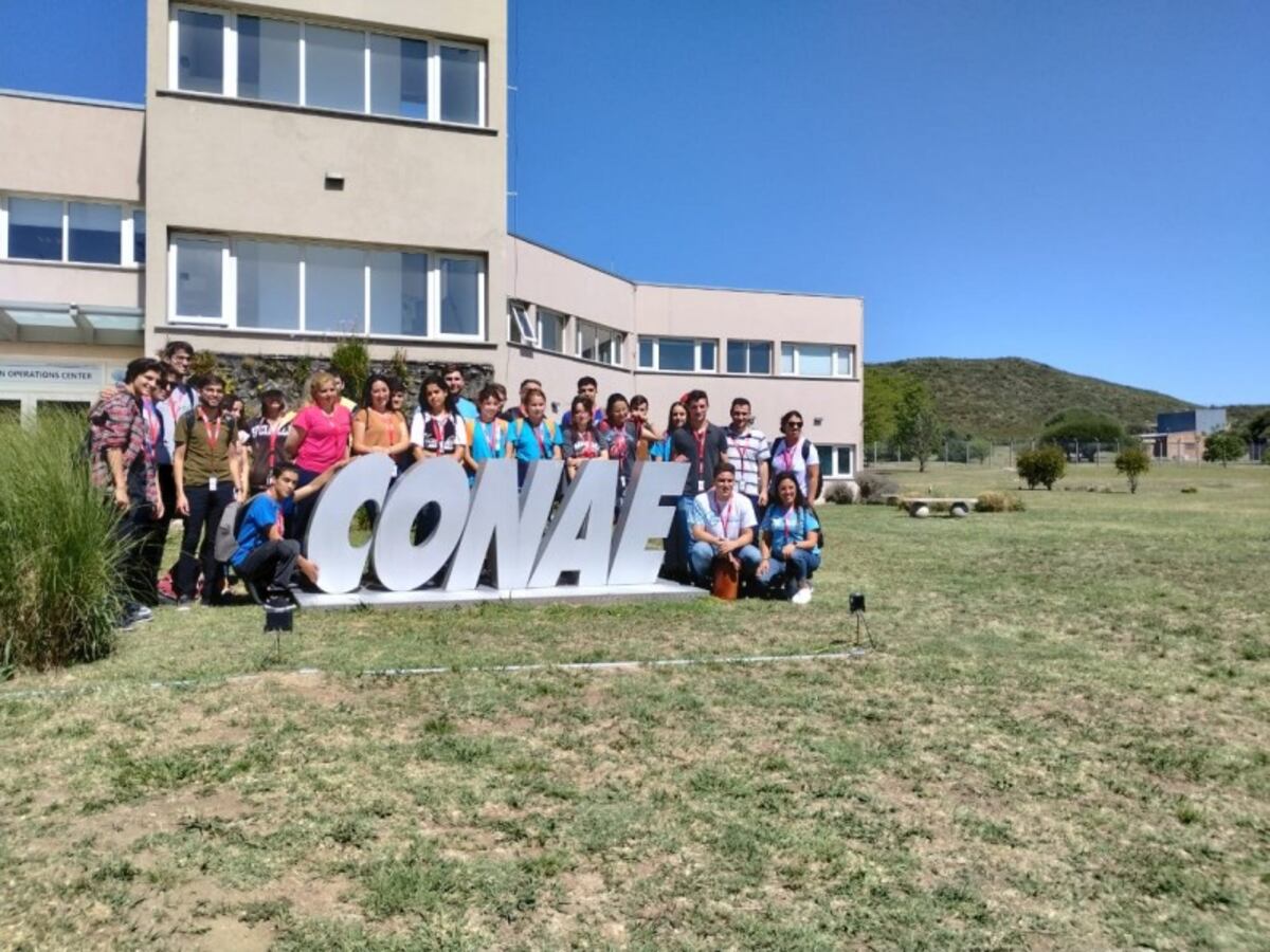 Ganadores del SpaceApps visitaron CONAE
