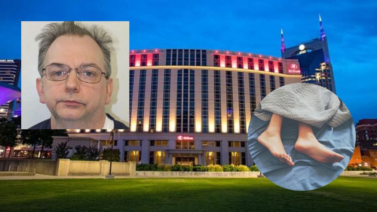 ¿Actitud más rara puede haber?: Era gerente de un hotel y le chupó los dedos a un huésped mientras dormía
