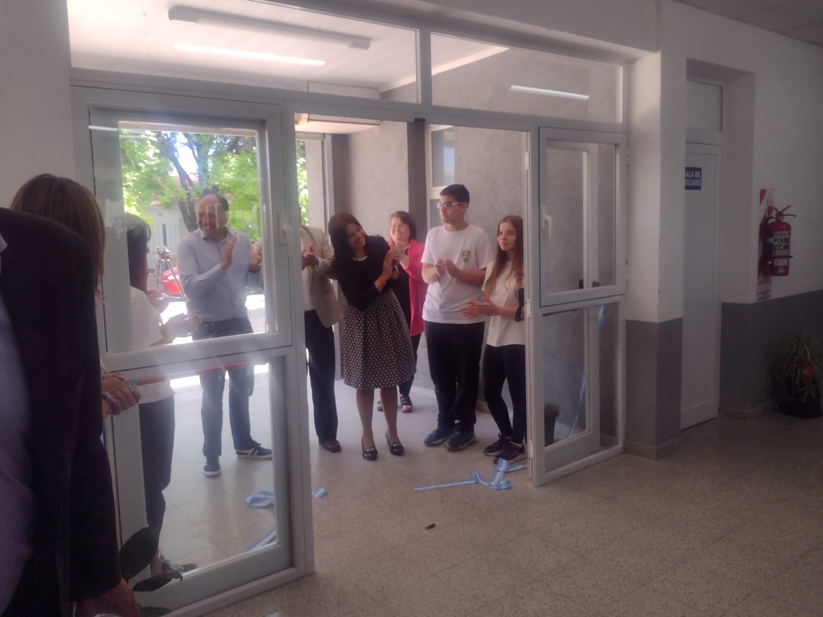 con la presencia de Alberto Sileoni, quedó inaugurado el edificio de la Escuela Secundaria Nº 9