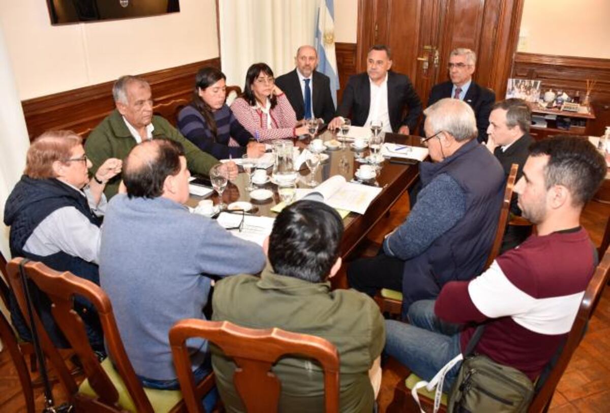 Gobierno provincial y Gremios reiniciarán conversaciones sobre mejoras salariales