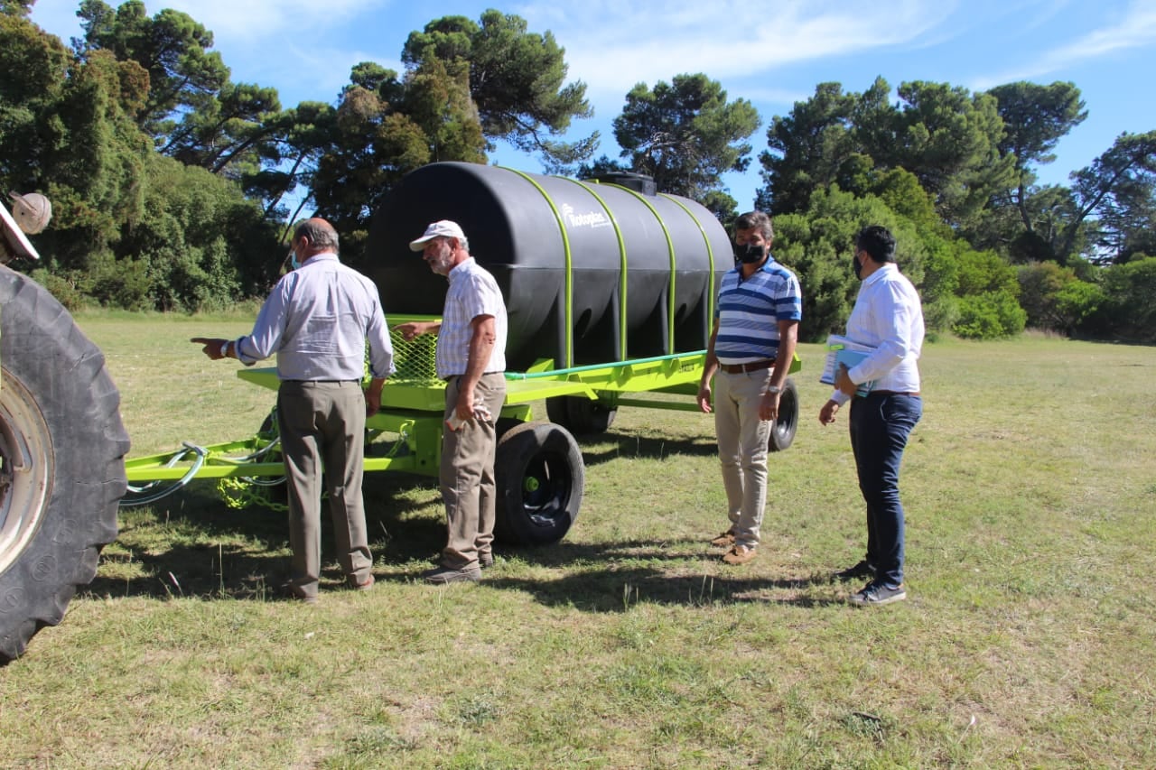 Tanque Regador que adquirió el Municipio para el Vivero de Claromecó