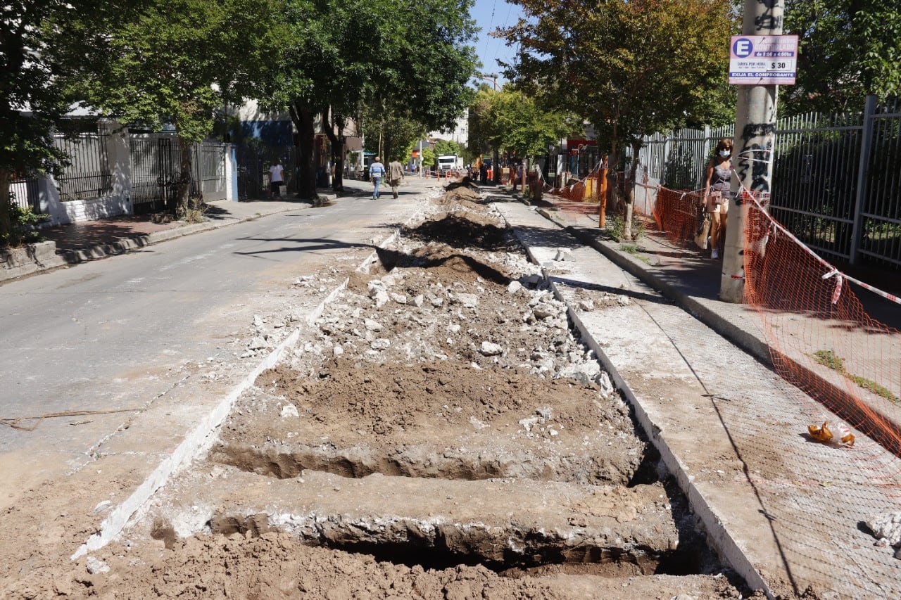 Carlos Paz. Avanza la obra de desagües céntricos.