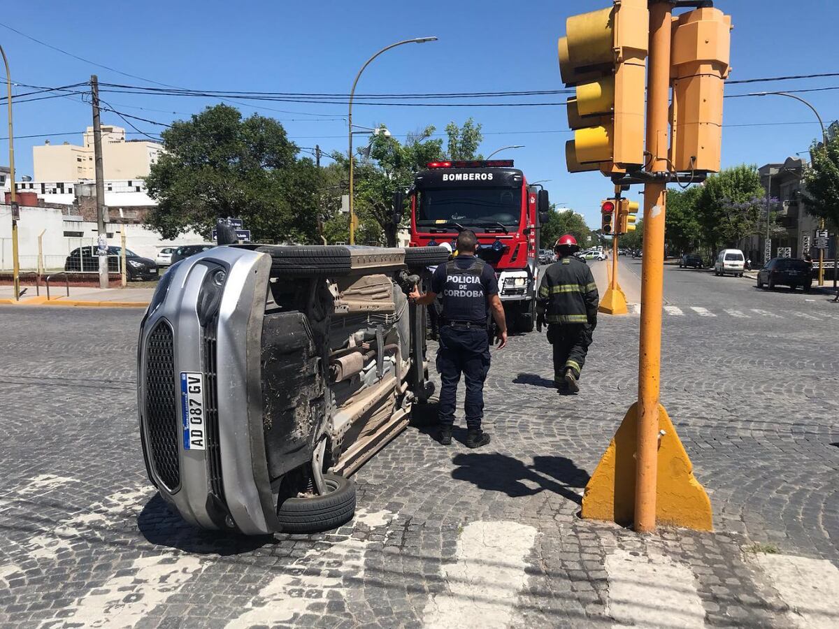 Otra vez un accidente con el mojón