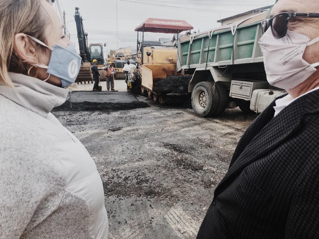 Autoridades del Municipio recorrieron las obras de repavimentación activas en la ciudad.