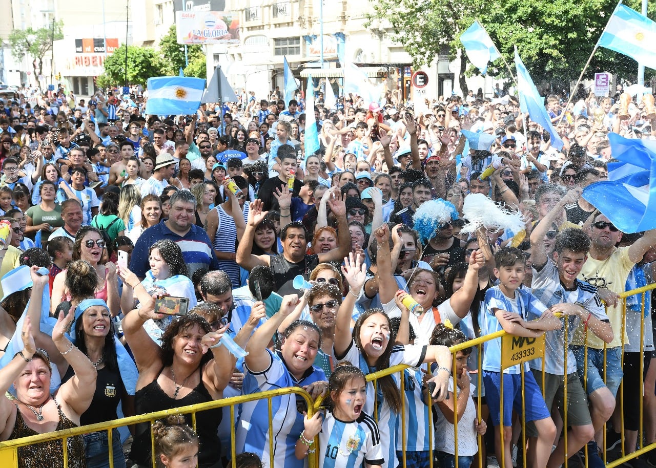 Rafaela gritó bien fuerte Argentina campeón!!!