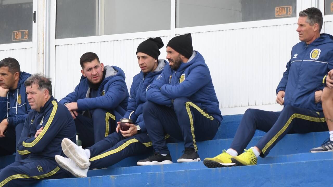 Carlos Tevez fue a ver el partido de reserva de Rosario Central.