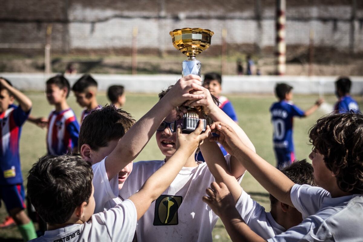 Córdoba: el gran mensaje de un equipo de fútbol infantil para sus padres