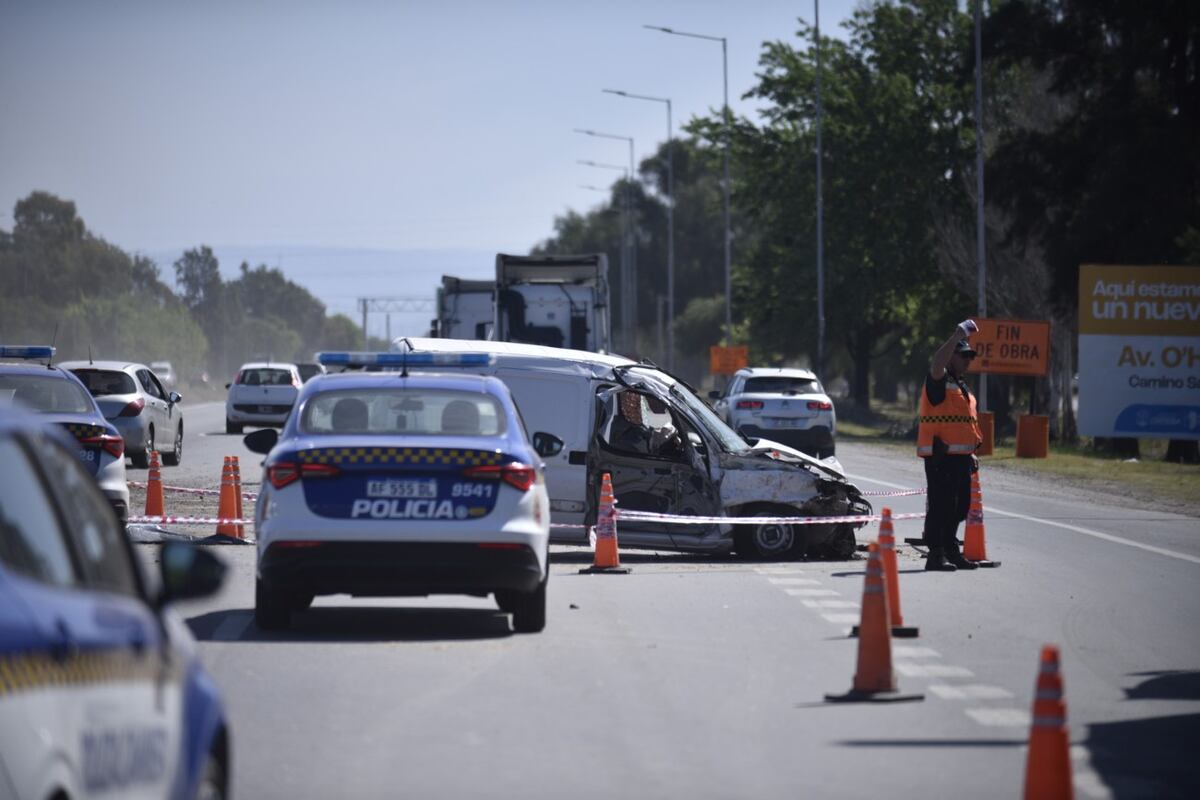 Accidente fatal en Circunvalación: murió un conductor tras volcar en la ruta