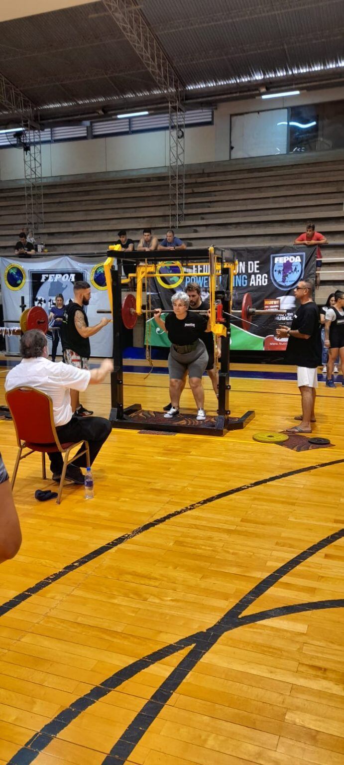 Puerto Iguazú: realizaron una competencia provincial de powerlifting.