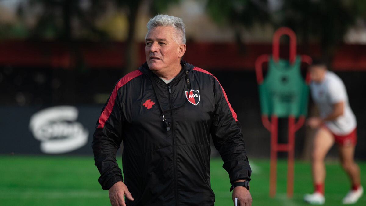 Newell’s Old Boys busca entrenador: Adrián Coria dirige ante Instituto
