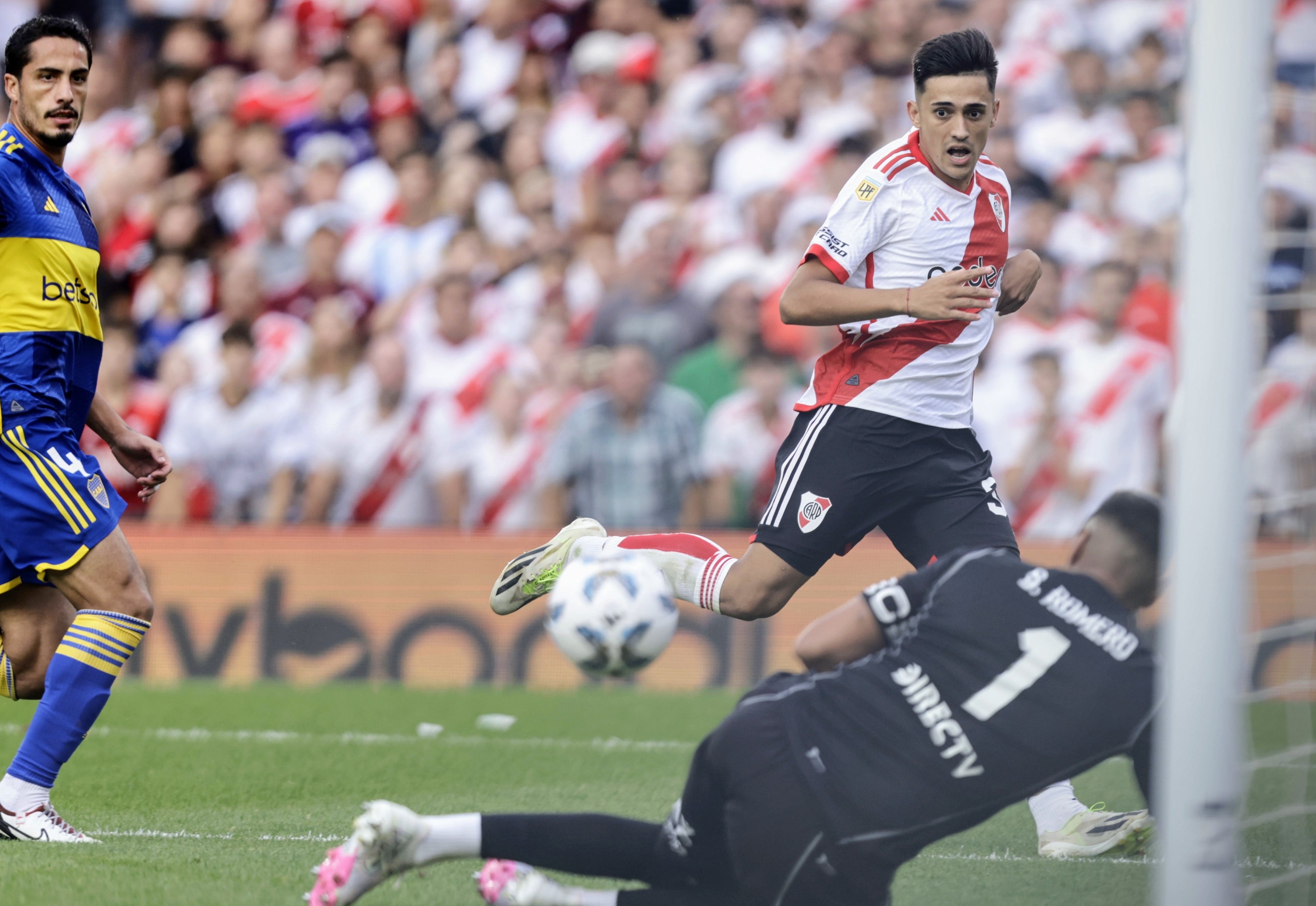 Solari marcó el 1-0 parcial de River ante Boca. (Fotobaires)