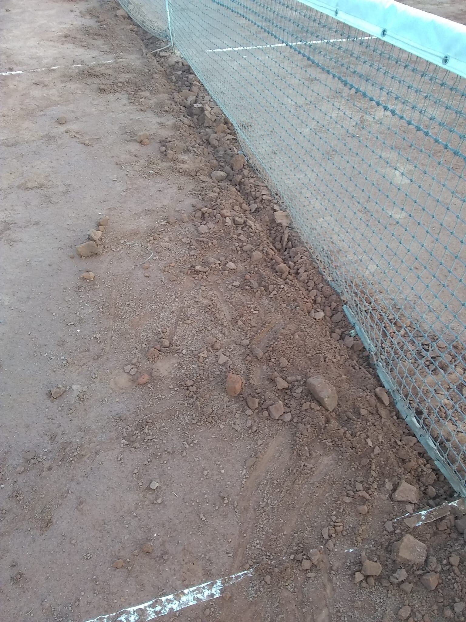 Robaron los cables de la instalación eléctrica de las canchas de tenis del Club Costa Sud