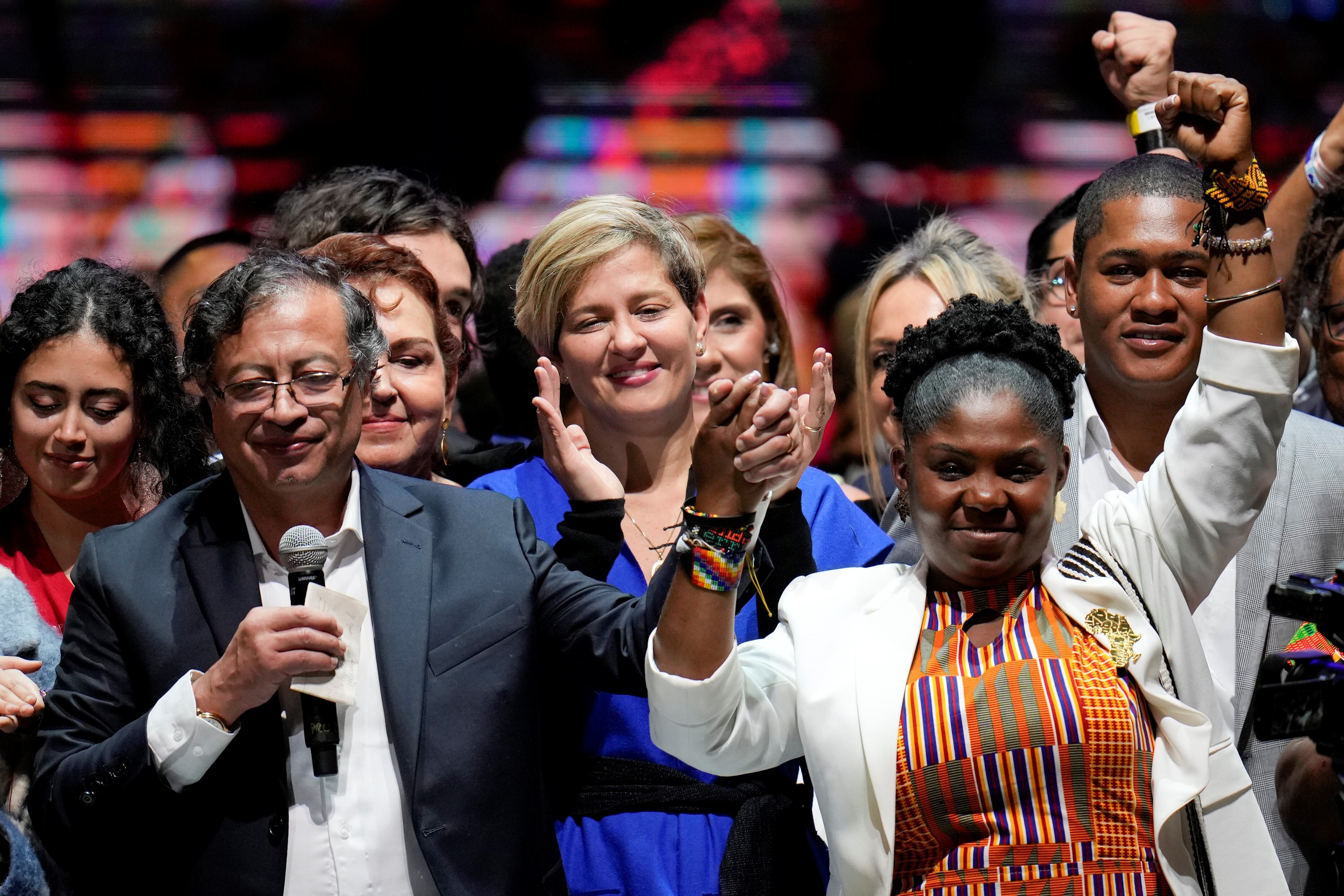 Gustavo Petro junto a Francia Márquez (Foto: AP)